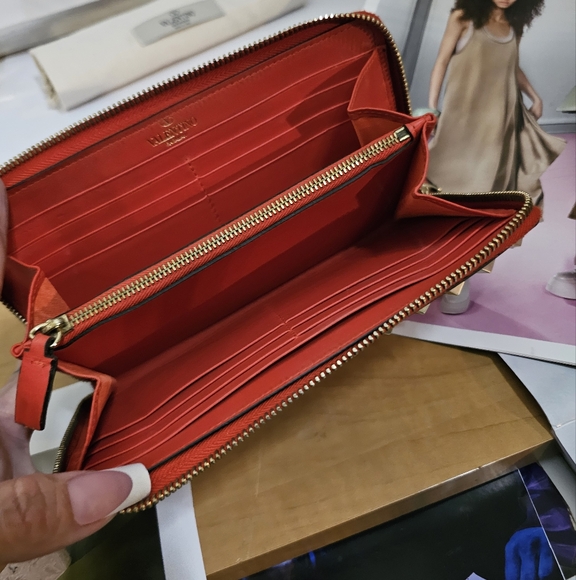 Valentino Long Rockstud Zip Around Wallet AUTHENTIC - Picture 7 of 16